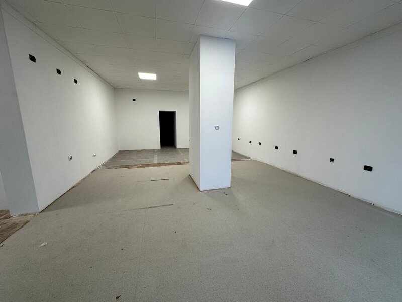 Bucuresti, Sector 4, Sos. Giurgiului nr: 118 - Piata Progesul